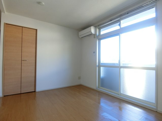 コーポ　エンナの居間・リビング