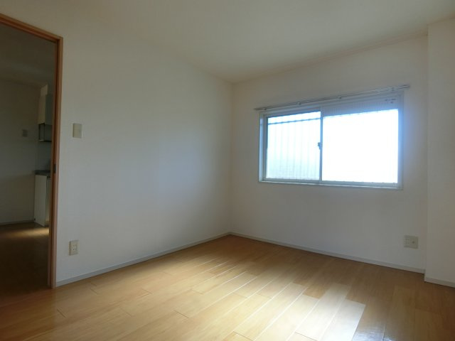 コーポ　エンナの洋室