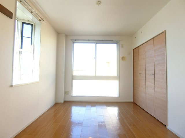 コーポ　エンナの洋室