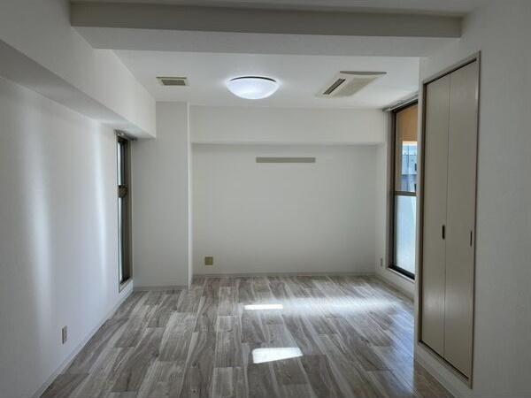 ディアコートセンバの居間・リビング