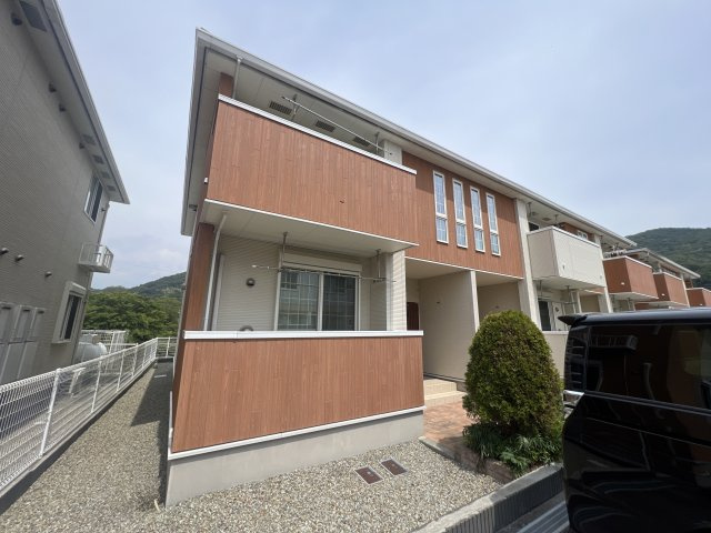 シン．シン．ハウスＢの外観