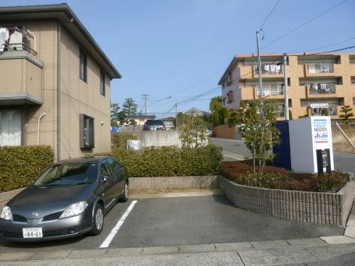 グランバリエ下山の駐車場