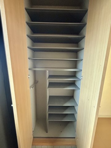 グランバリエ下山の玄関