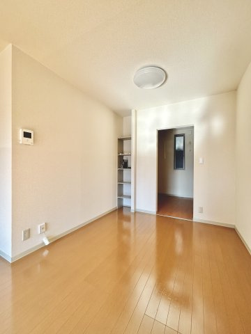 グランバリエ下山の居間・リビング