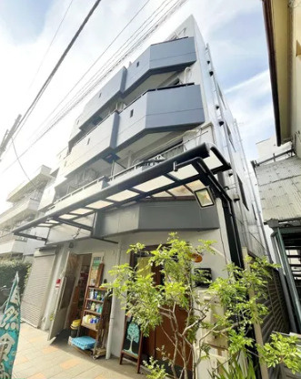エテルノ経堂のエントランス
