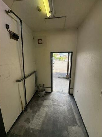 近江八幡市安土町下豊浦の店舗事務所の内装