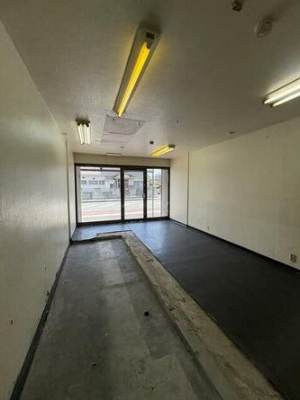 近江八幡市安土町下豊浦の店舗事務所の内装