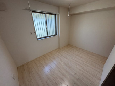 【寝室】 | ハピネス