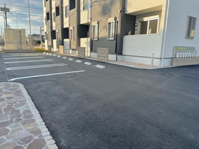 【駐車場】 | カサ・ヴィアーレⅡ | カースペースがあります