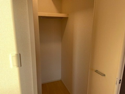 【収納】 | カサ・ヴィアーレⅡ | 小物を収納するのに便利です