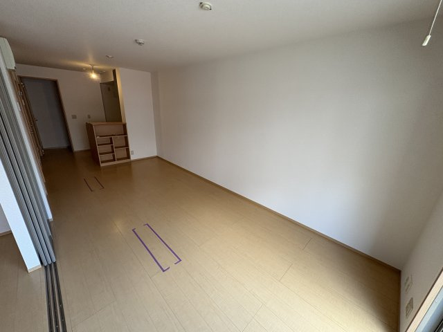 神戸市北区鈴蘭台北町３丁目のアパートの居間・リビング