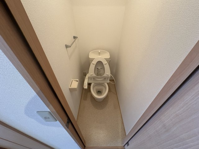 神戸市北区鈴蘭台北町３丁目のアパートのトイレ