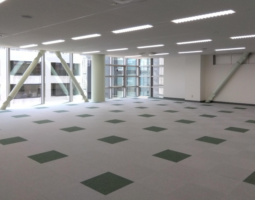 ウエストスクエアビルの内装