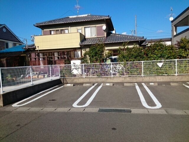イストＡの駐車場