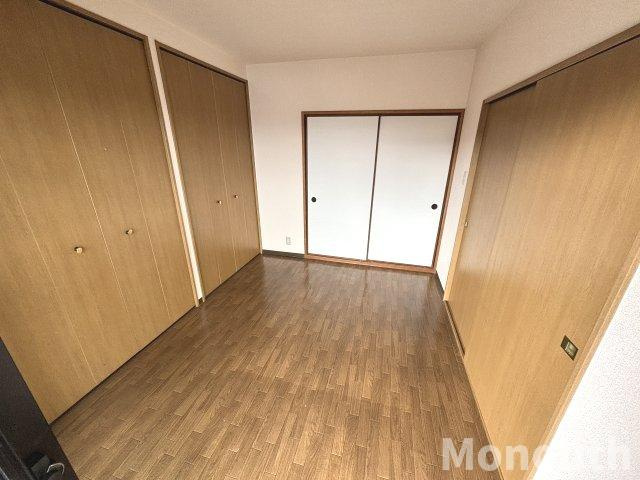 パルティール小柴の洋室