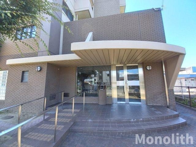 パルティール小柴のエントランス