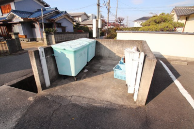 【その他共用部分】 | フレール | 敷地内ゴミ置き場