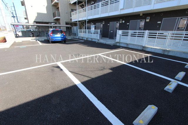 ヴィラージュの駐車場