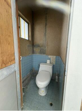 近江八幡市安土町下豊浦の店舗事務所のトイレ|無償貸与になります
