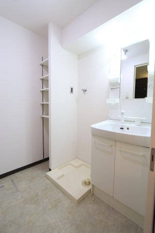 伊藤ハイツの洗面所