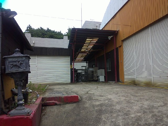 柏市逆井の倉庫