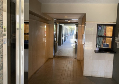 【その他共用部分】 | コンセリオ古淵 | 共用部分は、一棟の建物に住む区分所有者全員が共同で所有するとし、共用部分の管理、補修などは、区分所有者で形成される管理組合が行います。個人の判断で勝手に変更することはできませんので覚えておきましょう。