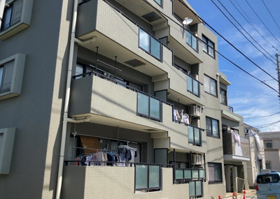 【外観】 | コンセリオ古淵 | マンションの外観は非常に重要なポイントです！外観の善し悪しは資産価値に大きな影響を与えます。外観のいいマンションを購入することで、高値で売却がしやすく、買い手が見つかりやすいというメリットがあります。