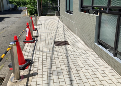 【内装】 | コンセリオ古淵 | 共有部分は、住民なら誰もが使える設備のこと。例えば駐車場やエレベーター、インターネット設備、セキュリティ設備などがあります。他にも、マンションの廊下・外部階段やエントランス・ゴミ置き場などがあります。