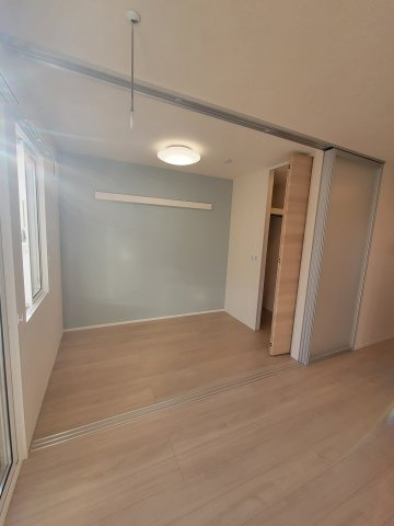 エバーグリーンの居間・リビング