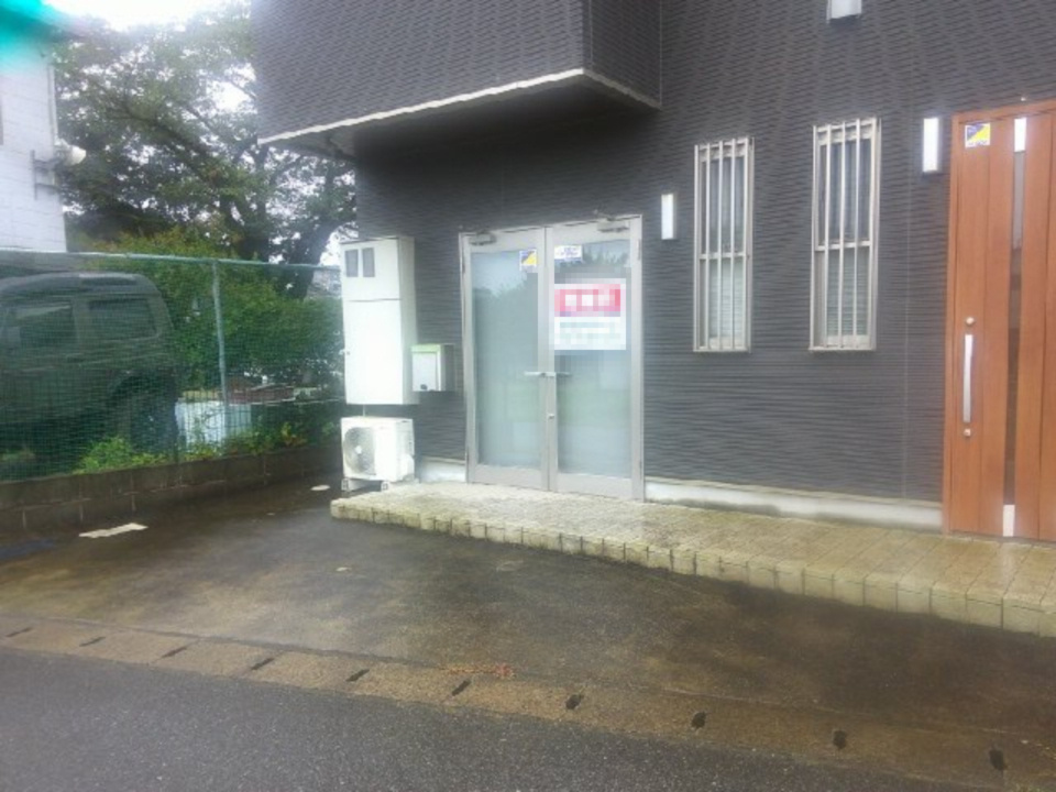 千葉市花見川区三角町の事務所