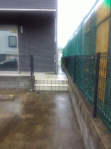 千葉市花見川区三角町の事務所