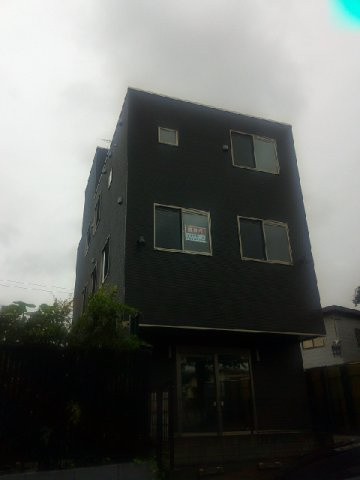 千葉市花見川区三角町の事務所