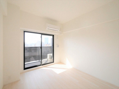 【洋室】 | S-RESIDENCE大阪九条North | 使い勝手のいい洋室です