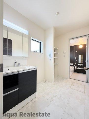 リーブルガーデン丸亀市津森町第三の浴室|きれいなお風呂です