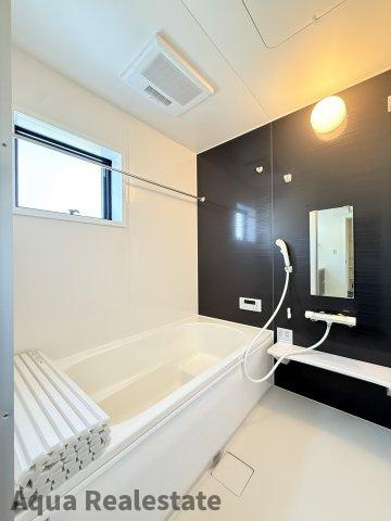 リーブルガーデン丸亀市津森町第三のトイレ|シンプルで使いやすいトイレです