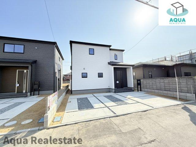 リーブルガーデン丸亀市津森町第三の玄関|きれいな玄関です