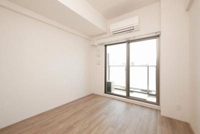 【居間・リビング】 | エスリード弁天町ルシェンテ | 使いやすい居間です