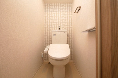 【トイレ】 | エスリード弁天町ルシェンテ | シンプルで使いやすいトイレです