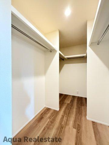 リーブルガーデン丸亀市津森町第三の独立洗面台|独立洗面台、朝の身支度には欠かせません