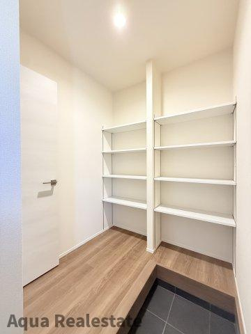 リーブルガーデン丸亀市津森町第三のキッチン|コンパクトなキッチンで掃除もラクラク