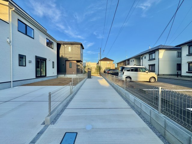 取手市青柳第2期　新築戸建　2号棟の駐車場