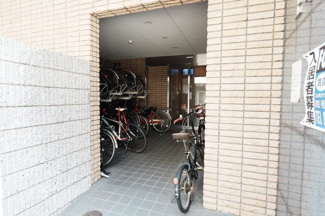 【エントランス】