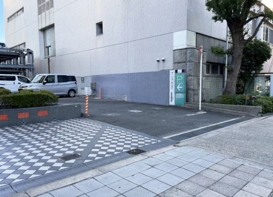 NLC森の宮ビルの駐車場