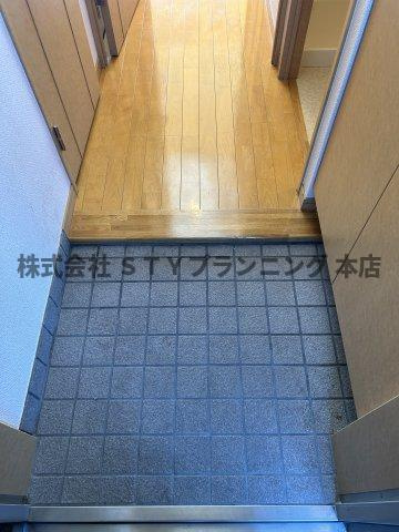 仲介手数料０円！アブレスト原の玄関