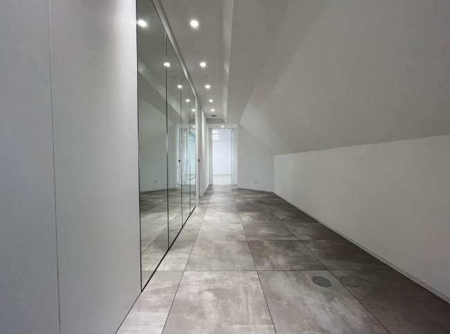 神戸市兵庫区浜崎通　一棟売収益ビルの内装