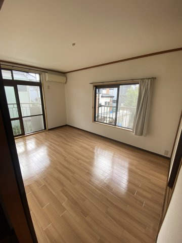 シティハイム佐藤の洋室