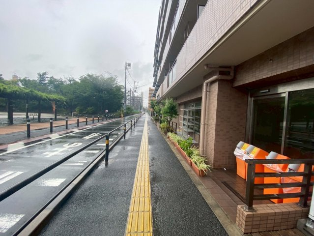 藤和シティホームズ北綾瀬の駐車場