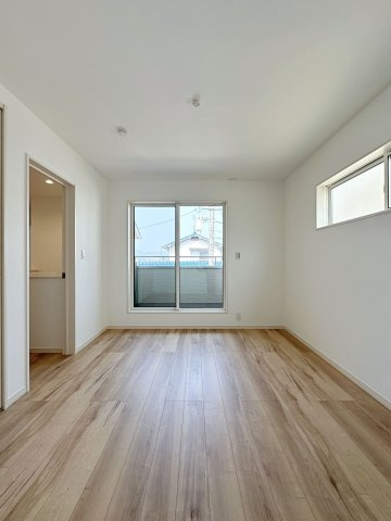 安佐南区伴東5丁目の洋室|広々とした6.65帖の主寝室☆