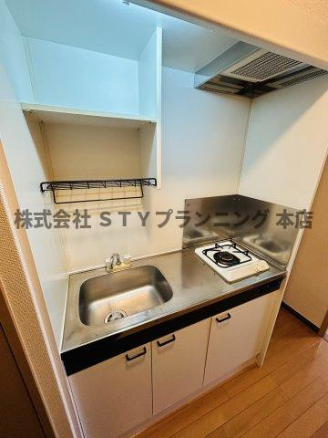 仲介手数料０円！ＶＩＯＬＡ　ＫＡＮＡＹＡＭＡのキッチン