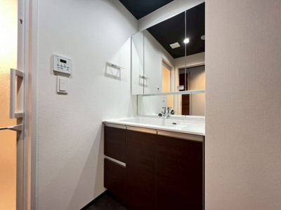 【独立洗面台】 | セントリヴィエ大阪梅田